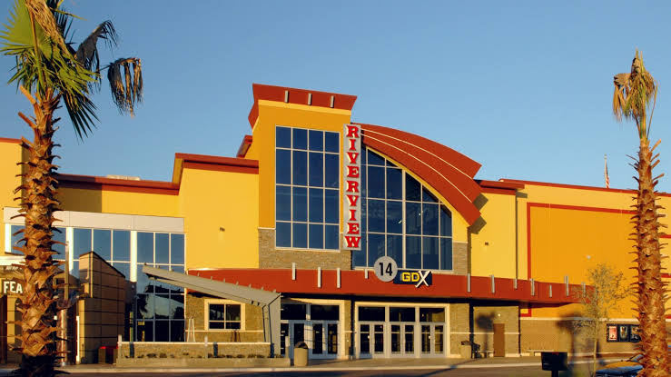 AMC Riverview 14: The Ultimate Movie Theater Experience for Film Lovers