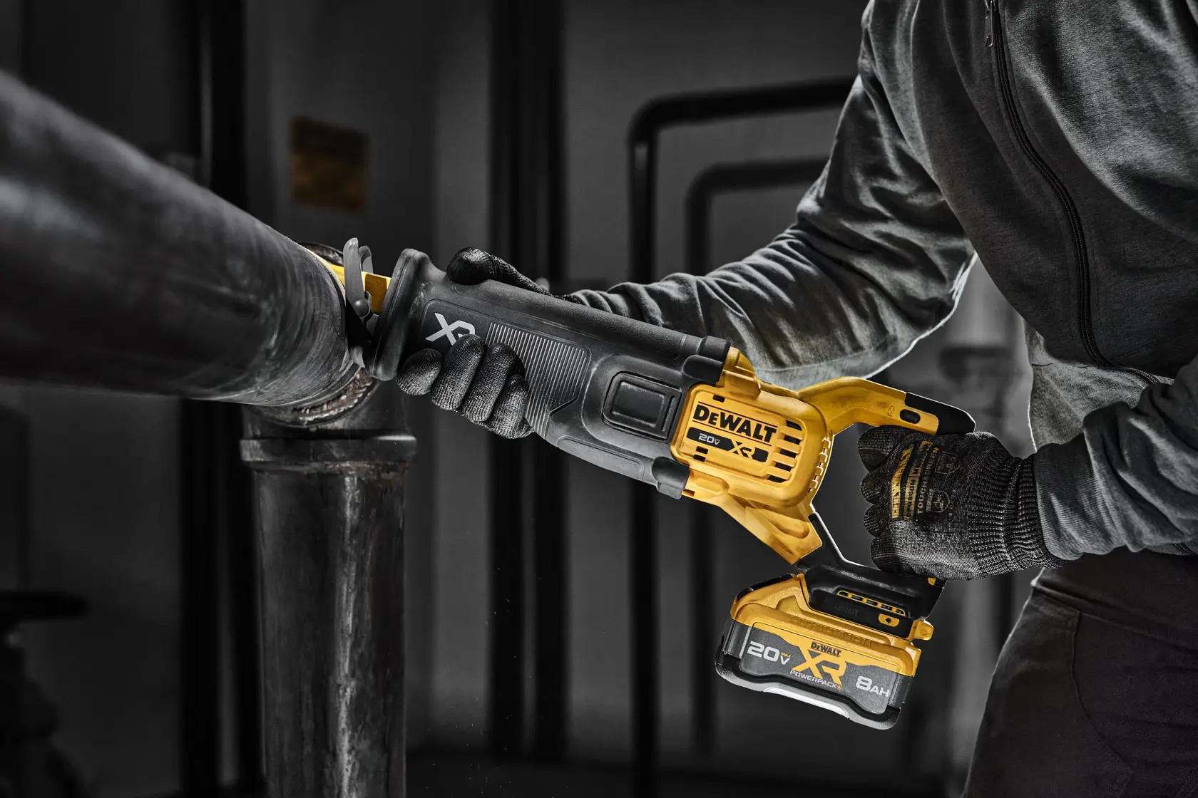 Cordless Reciprocating Saw: The Ultimate Power Tool for Fast and Efficient Cutting